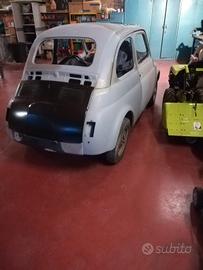 fiat 500 R  anno 1975 storica. 