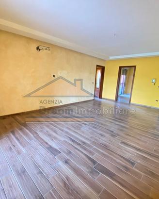 Appartamento+terrazzino+box in parco