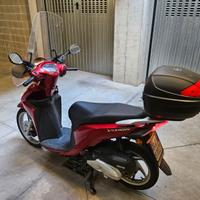 Honda Vision 110 del 2018 - bauletto+parabrezza