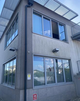 Uffici - showroom di mq 250 ad suo investimento