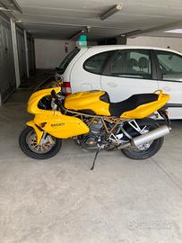 Ducati Super Sport 750