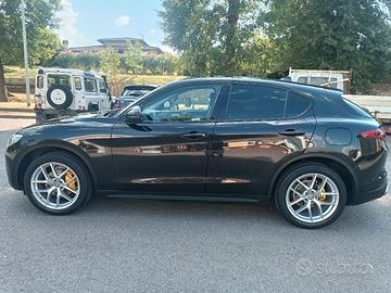 Stelvio 2.2 210 cv 