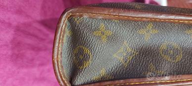 Luis Vuitton Pochette da viaggio