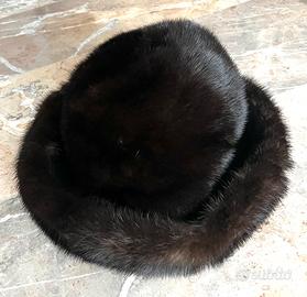 Cappello visone marrone mogano “ Lora Bologna”