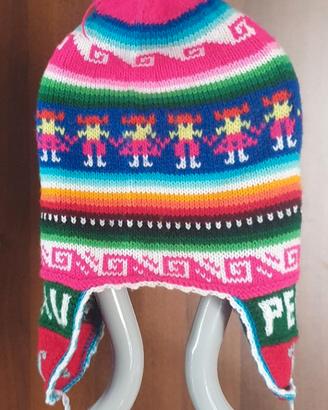 Cappello stile peruviano con paraorecchie