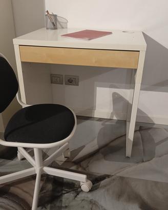 Sedia Ikea ÖRFJÄLL da bambini e scrivania MICKE
