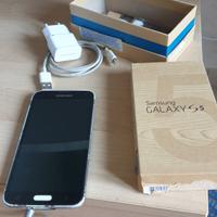 samsung galaxy s5 con caricabatterie e scatola