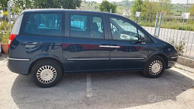 Lancia Phedra 2.2 JTD Executive