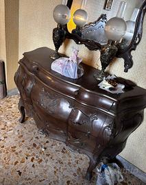 Camera letto vintage di noce