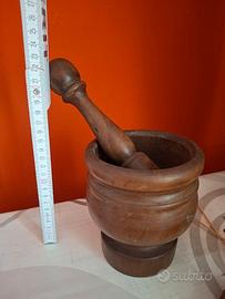 mortaio in legno massello con pestello 
