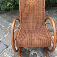 Sedia a dondolo vintage fatta a mano