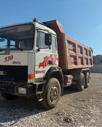 Iveco 330.36