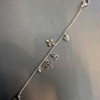 Bracciale o cavigliera