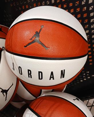 PALLONE BASKET JORDAN 