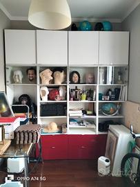 libreria laccata bianca e rossa