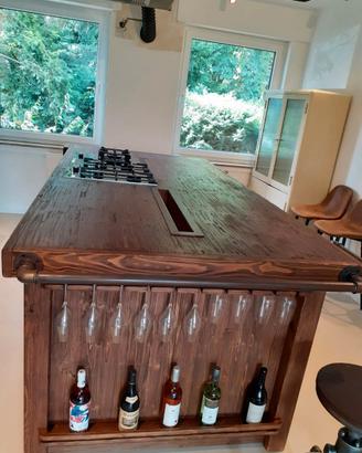 Cucina + isola in legno massello su misura