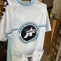 Abbigliamento assos