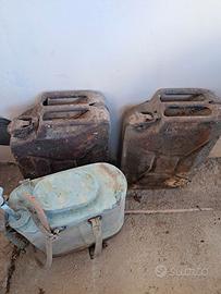 Tanica benzina antica (2) e pompa verderame