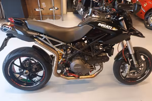 Ducati Hypermotard 796