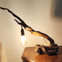 lampada con tronchi legno 