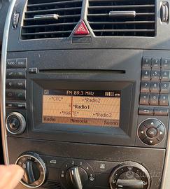 Stereo mercedes