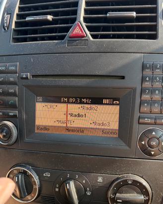 Stereo mercedes