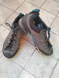 Scarpe da escursionismo 