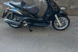 Piaggio Beverly 500