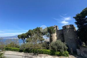 RUSTICO A CASTELLAMMARE DI STABIA