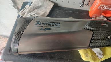Terminale Akrapovic 