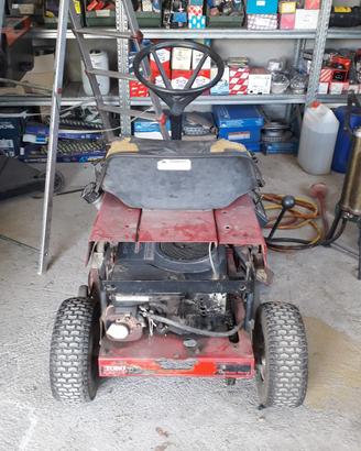 Tosaerba Toro Wheel Horse 8-25