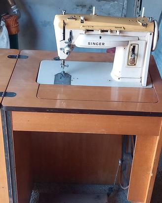 macchina da cucire singer anni 60 