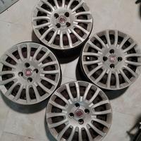 Cerchi in ferro originali Fiat 15″ + copricerchi F