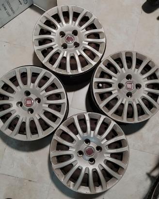 Cerchi in ferro originali Fiat 15″ + copricerchi F