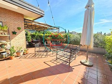 Attico / Mansarda di 135 m² con 5 locali e box aut