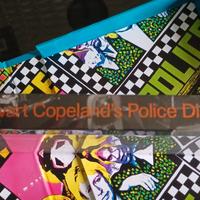 Cofanetto con libro "storia dei POLICE"