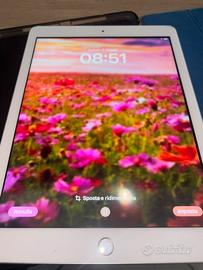 iPad 9.7 pollici 128 gb, anno 2018, mod. A1822