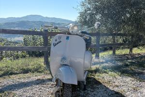 Vespa 125 d’epoca anno 1964, motore rifatto