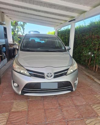Toyota verso 7 posti  anno 2014 Km 170000