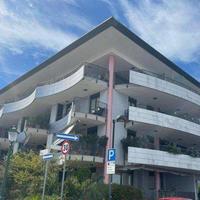 TRILOCALE CON GARAGE VISTA LAGUNA