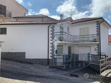 CASA INDIPENDENTE A PICINISCO