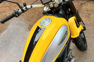 Ducati scrambler 800