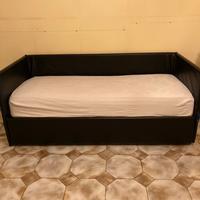 Letto singolo con ulteriore letto e puffo