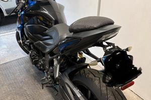 Suzuki gsx s 750