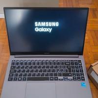 Laptop SAMSUNG Galaxy Book4 i3