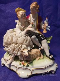 amanti statuetta porcellana Capodimonte  XIX