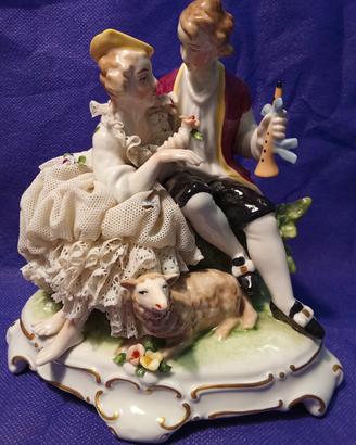amanti statuetta porcellana Capodimonte  XIX