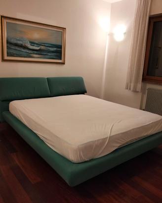 Giroletto in alcantara con materasso