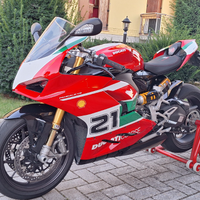 Ducati panigale v2 bayliss