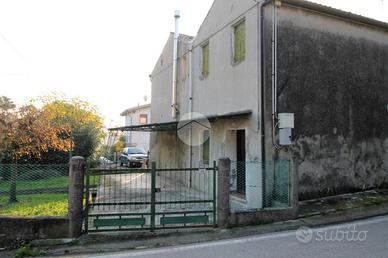 CASA SEMINDIPENDENTE A GALZIGNANO TERME